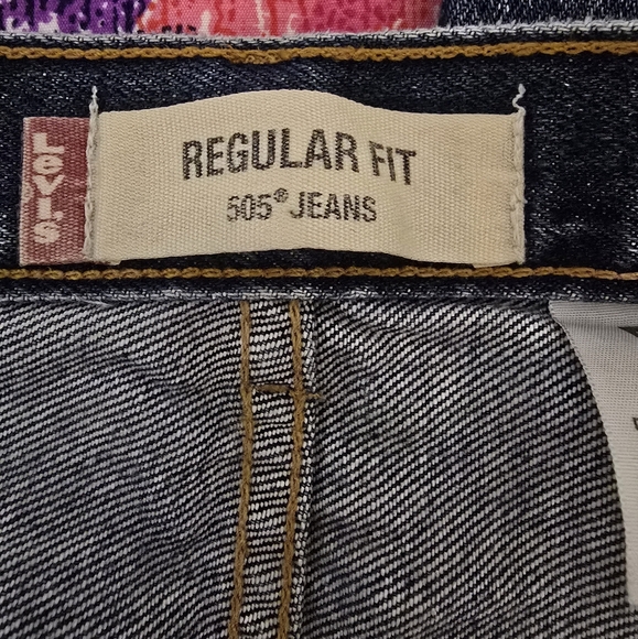 Levi's 505 34w x 32L - Picture 6 of 6